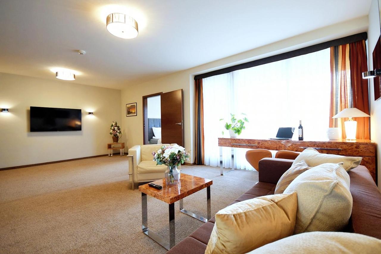 Appartamento 313 W Royal Tulip Prywatny 200 M Do Plazy Dobruk *